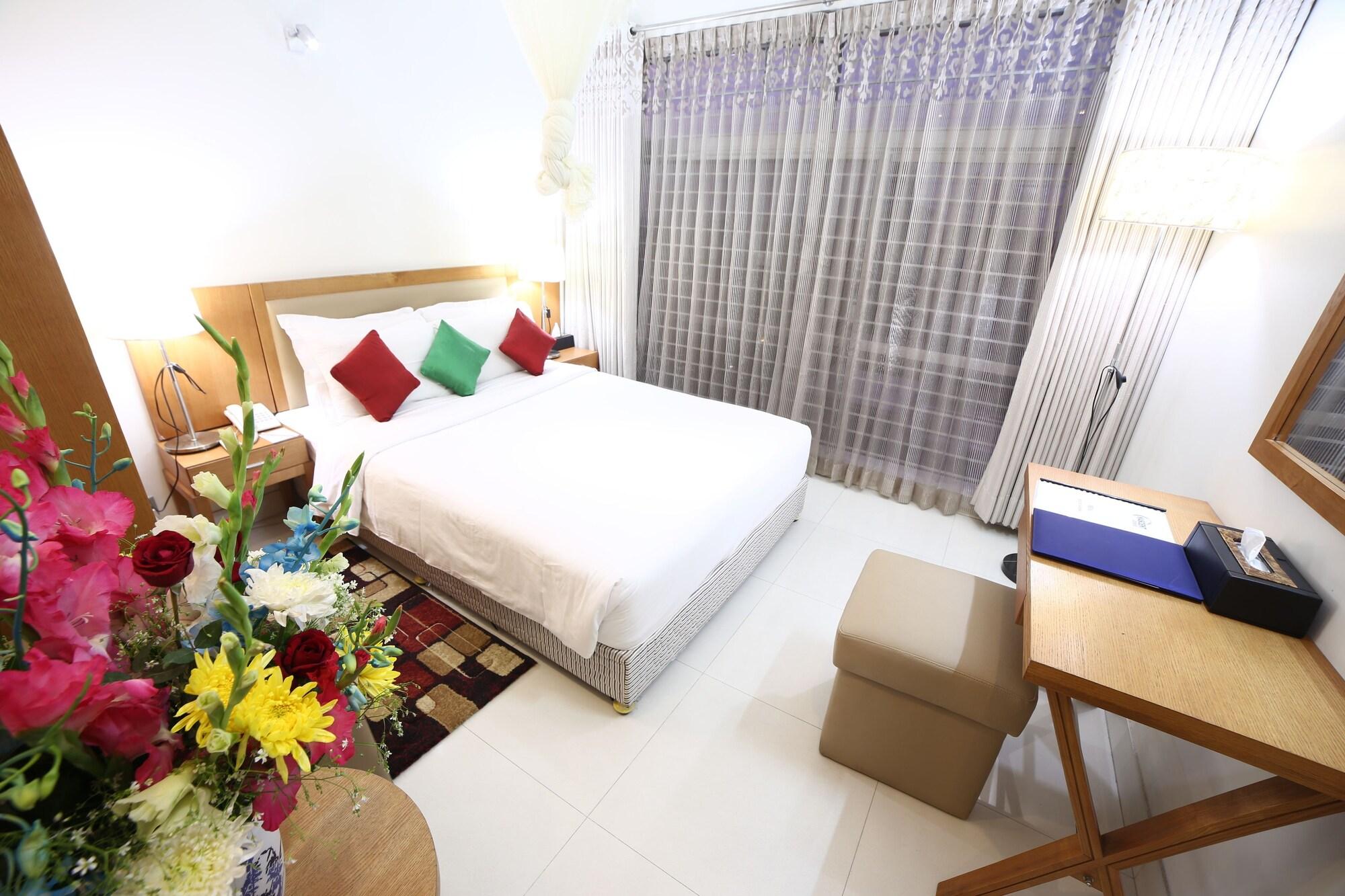 Nascent Gardenia Luxury Suites Dhaka Bagian luar foto