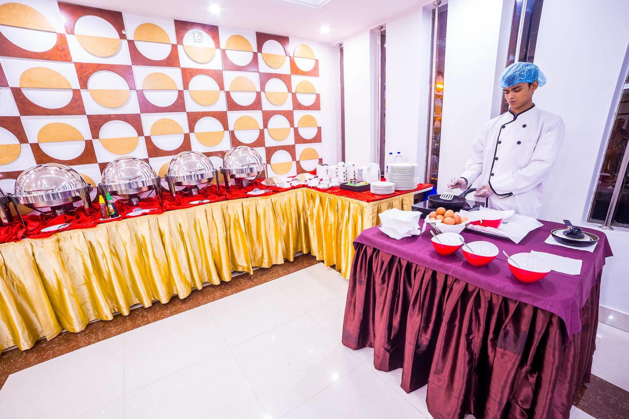 Nascent Gardenia Luxury Suites Dhaka Bagian luar foto